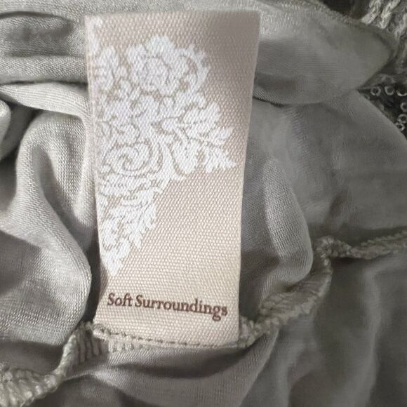 Soft Surroundings Sophia Top Womens Silk Embroidered Tunic Beaded Sz Med Petite - Picture 7 of 9